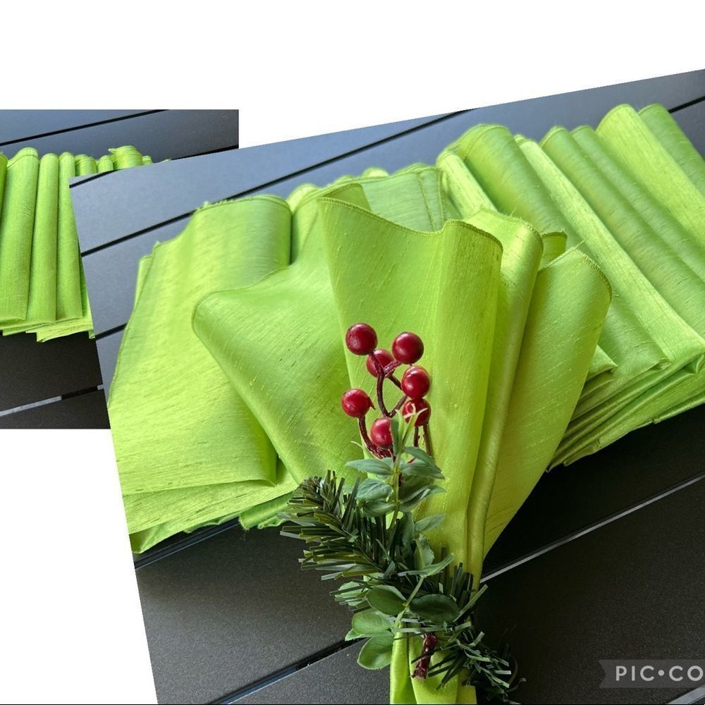 12 Lemon Lime Dressy Dinner Napkins 19” X 19” NWOT